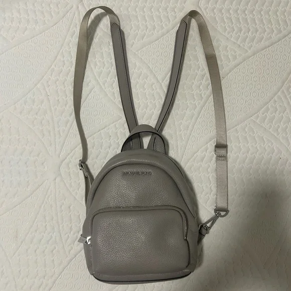 MICHAEL Michael Kors | Bags | Michael Kors Erin Pearl Gray  display picture 1